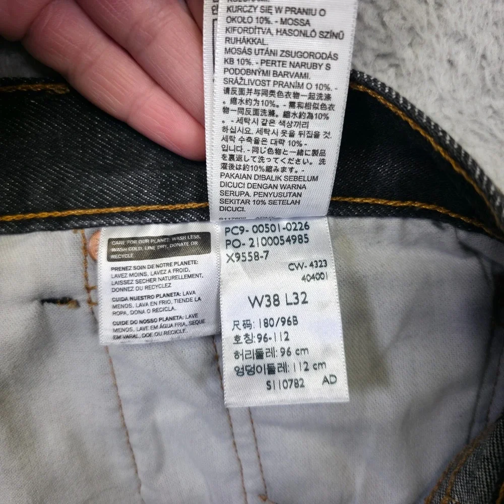 Levis 501 Jeans Mens 38x32‎ Black Straight Original Fit Button Fly Denim 36x28